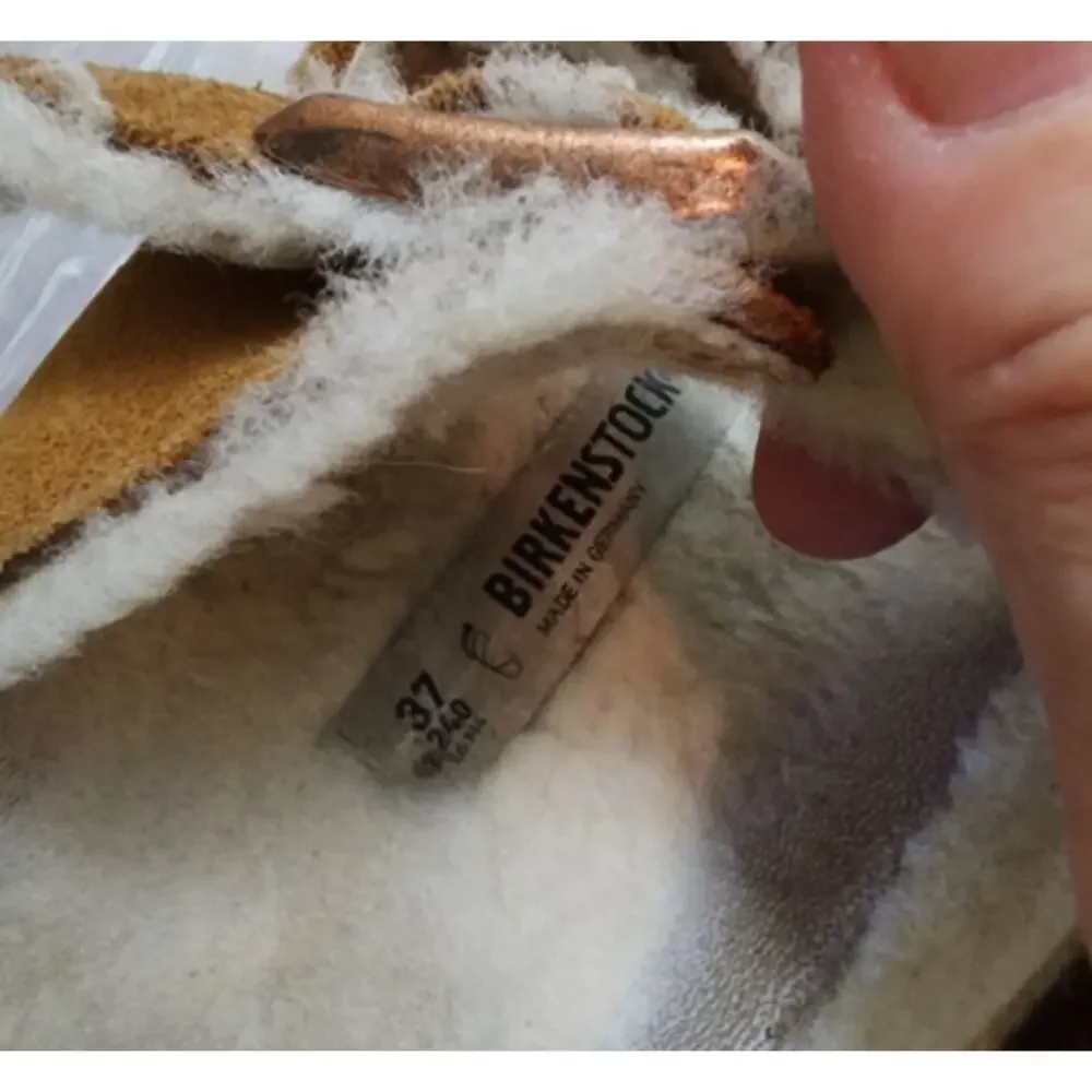 Birkenstock Arizona Shearling & Suede Sandals Size 37 (6-6.5) $165 Mink